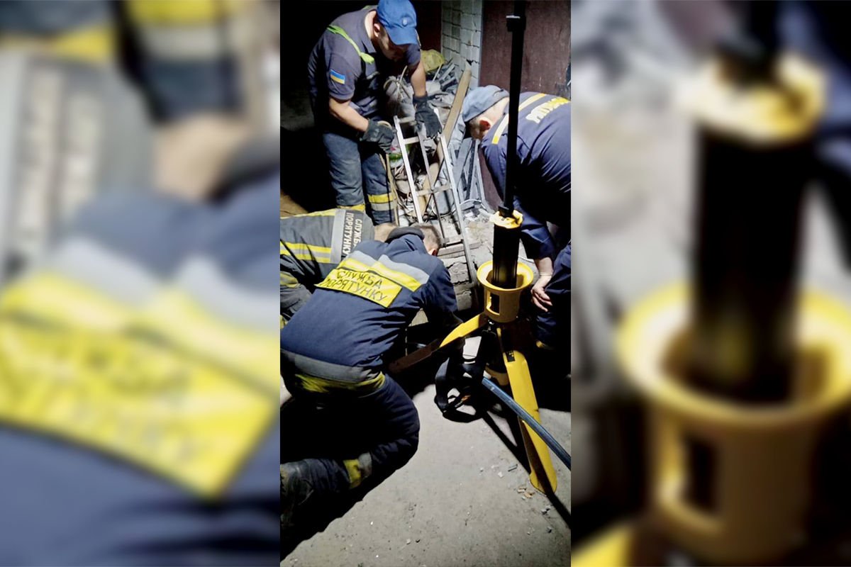 27 мая на улице Каштановой мужчина 1966 года рождения прокладывал водопровод в гаражном кооперативе "Салют"