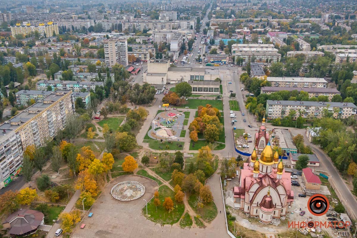 Экскурсии по заводам, пешеходные пространства, крутые кафешки и сказочные домики: что посмотреть в Днепре 42