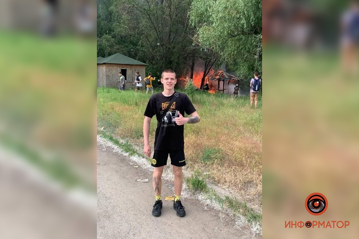 Площадь возгорания составила 80 квадратных метров Площадь возгорания составила 80 квадратных метров