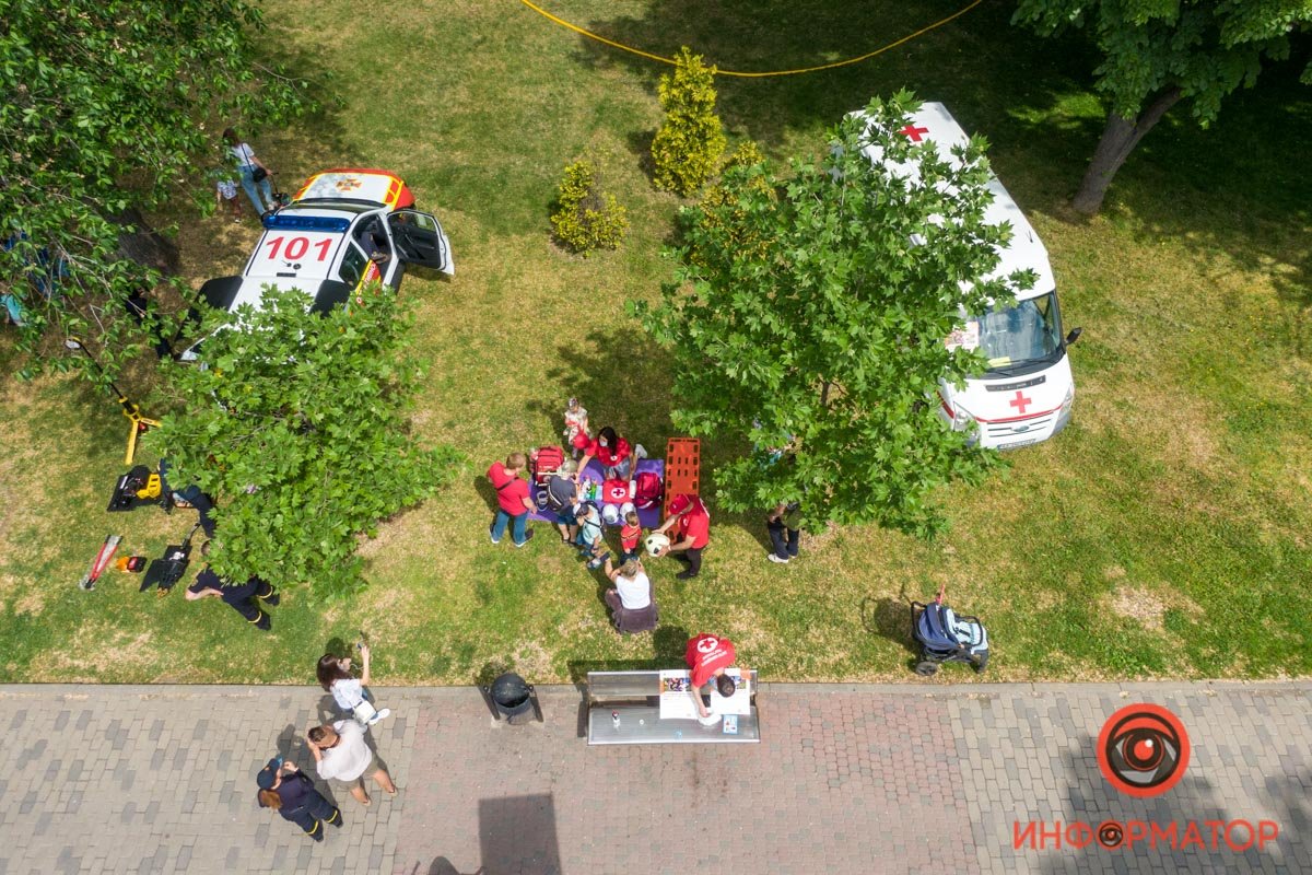 Акция проходила в Сквере Героев возле ОГА