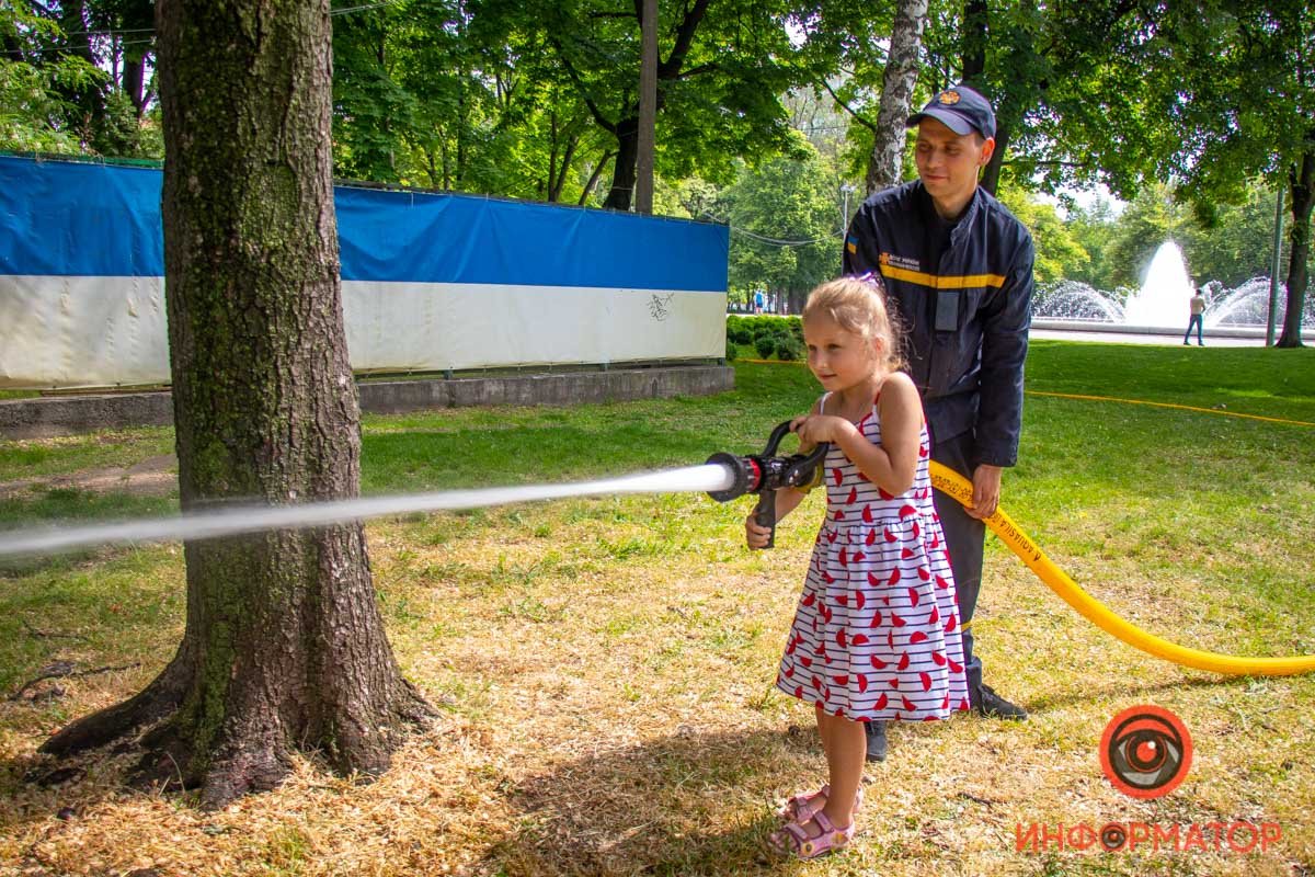 Дети прикоснулись к работе спасателя