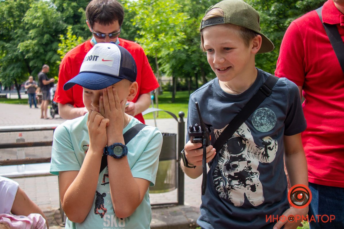 Сколько любопытства в детских глазах!