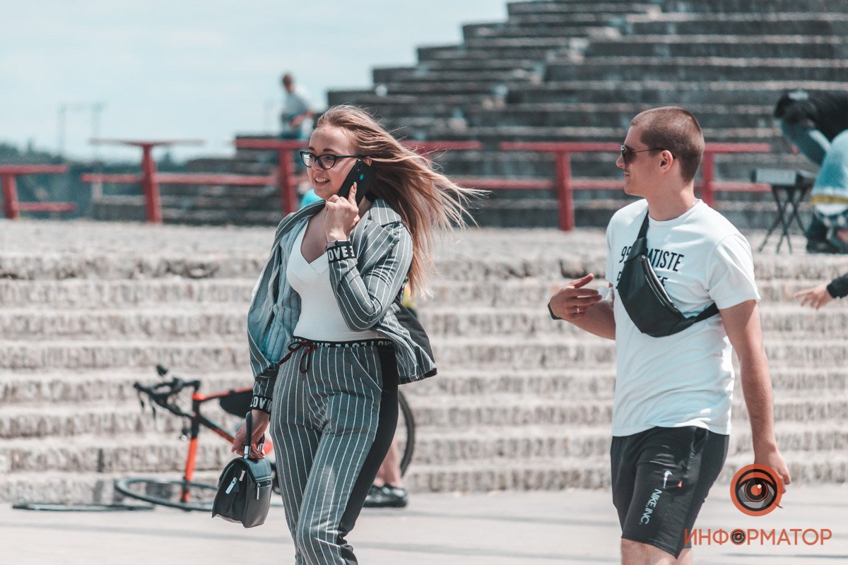 По телефону:)