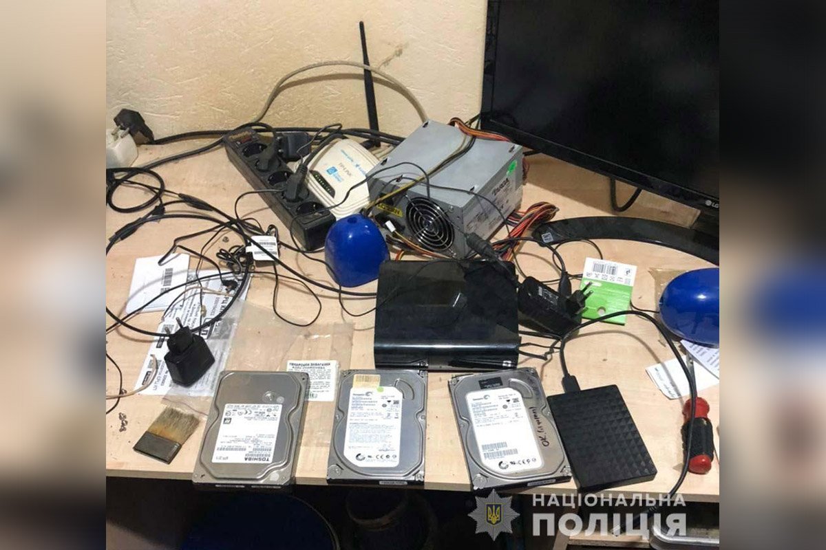 Все изъятое направили на экспертизы Все изъятое направили на экспертизы