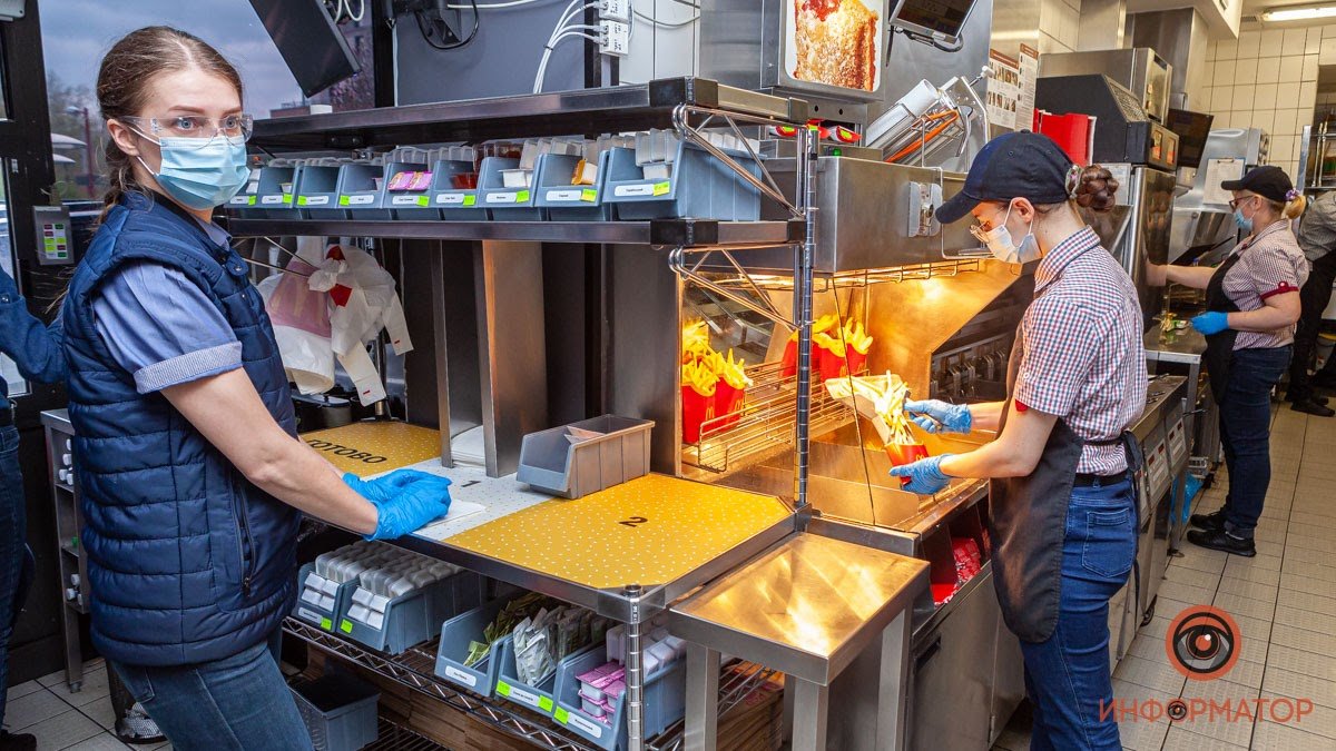 Прозора кухня: з чого і як готують страви в МакДональдз 1