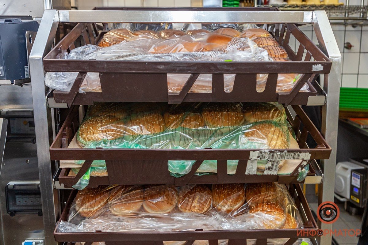 Прозора кухня: з чого і як готують страви в МакДональдз 7