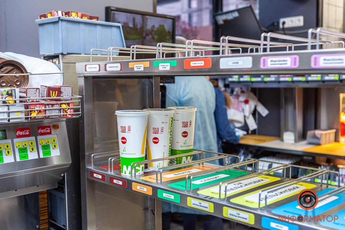 Прозора кухня: з чого і як готують страви в МакДональдз 15