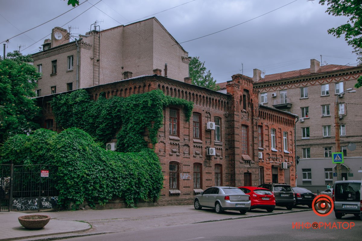 Почему Дворянская, кто такой Плеханов и за что благодарить Владимира Великого: где в Днепре найти улицу, которая находится сразу в двух районах 13