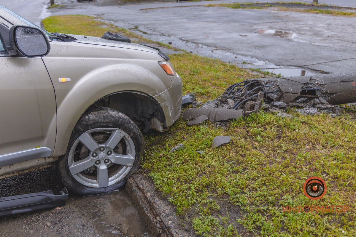Предварительно, водитель не справился с управлением Предварительно, водитель не справился с управлением
