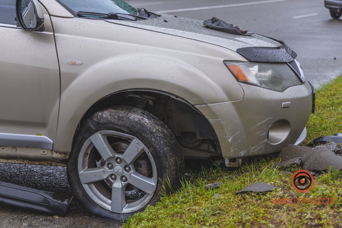 А вот с этого ракурса, царапины уже видны А вот с этого ракурса, царапины уже видны