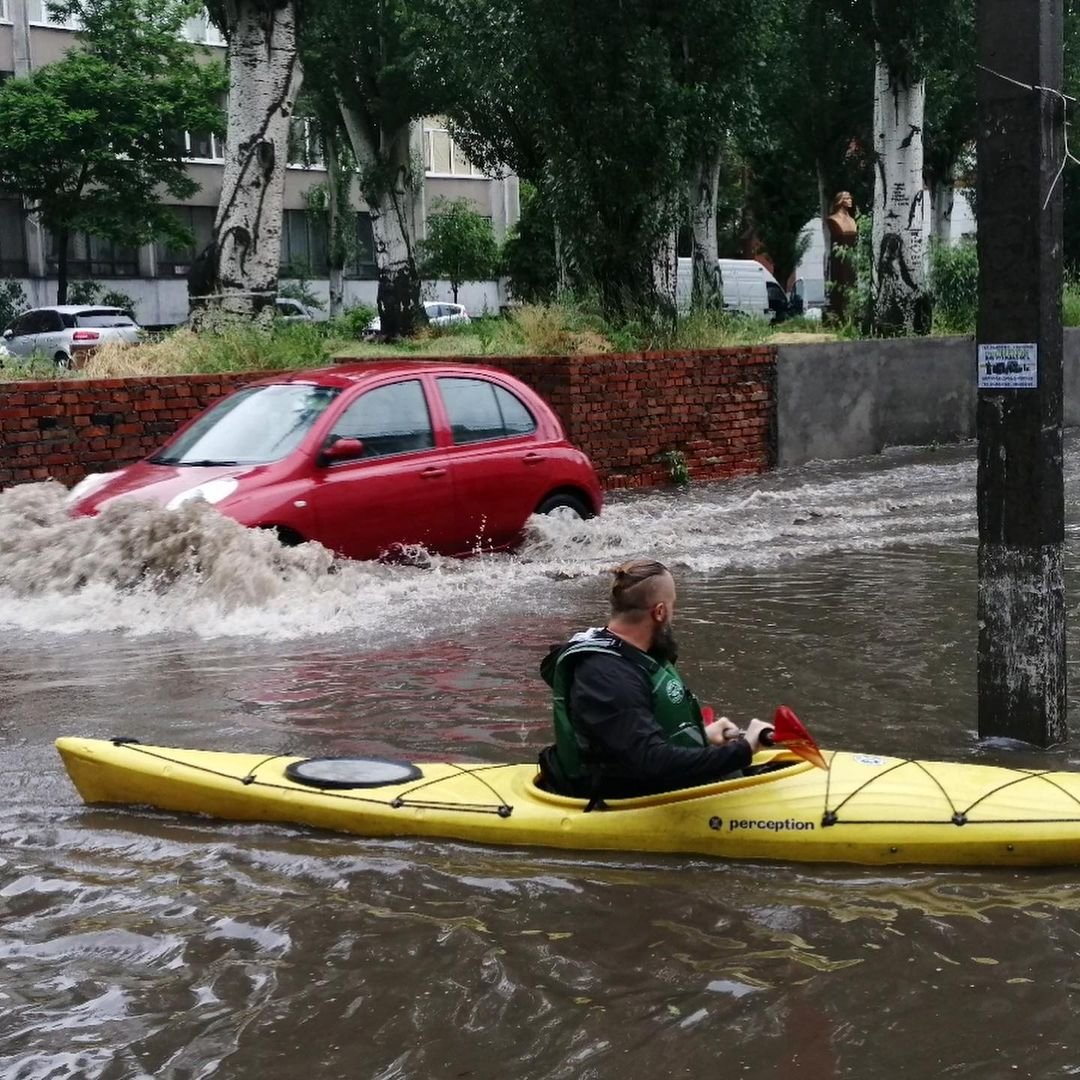 У ливневок выходной