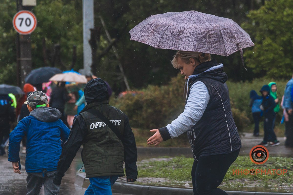 Некоторые зонт забыли дома