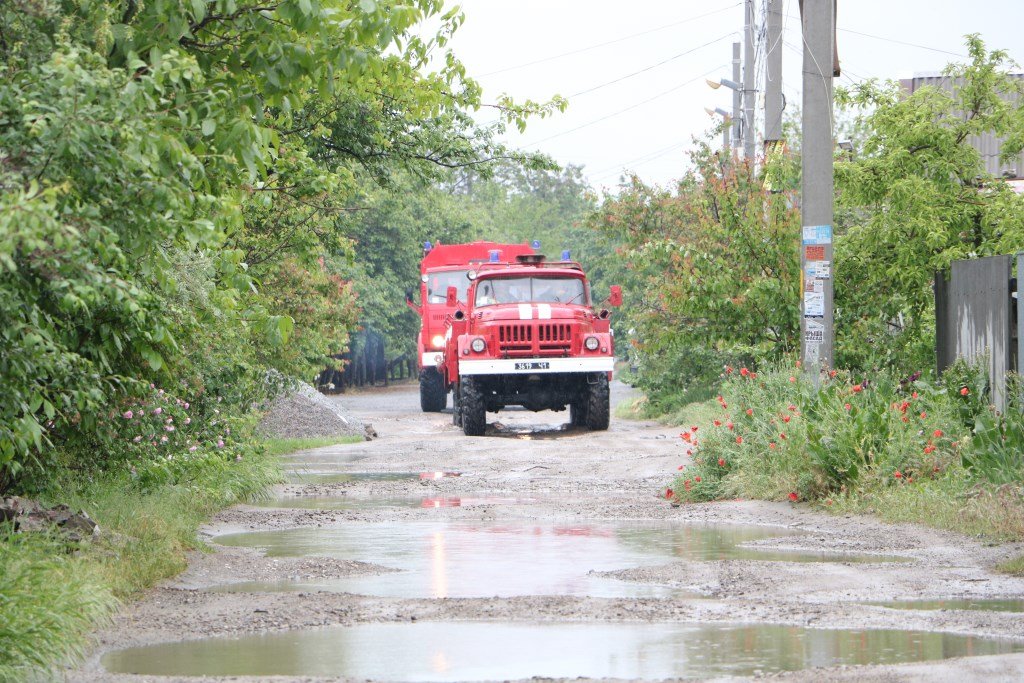 Спасатели ликвидируют последствия