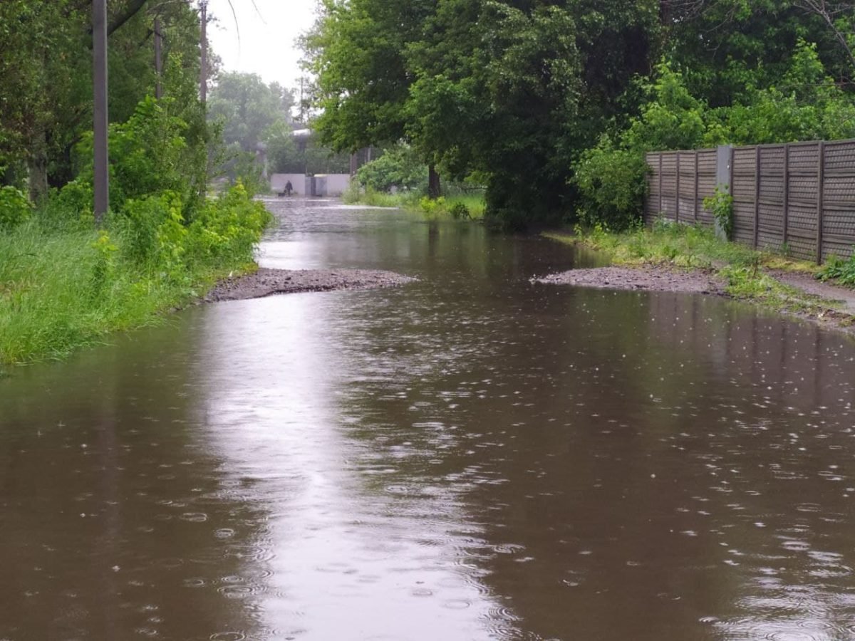 Дождь не прекращается