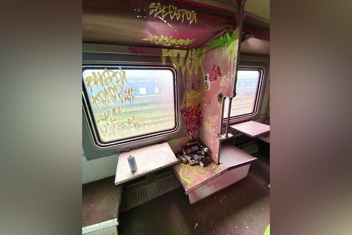 Валерий Колор, более известный в Днепре как #zdesroy, на фестивале GogolFest-2021 Валерий Колор, более известный в Днепре как #zdesroy, на фестивале GogolFest-2021