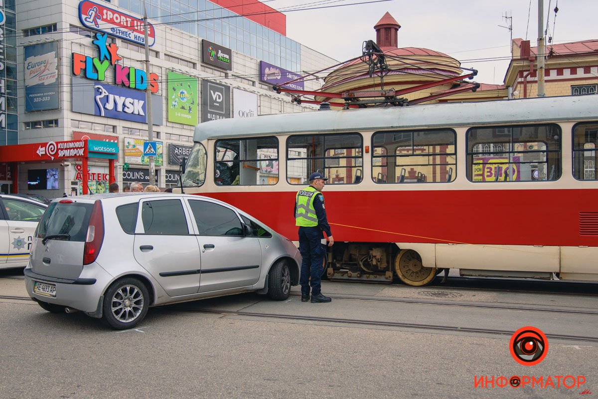 Водитель разворачивался Водитель разворачивался