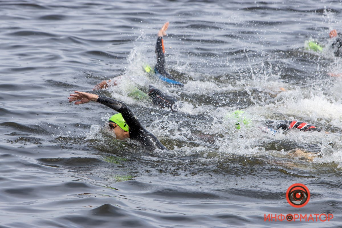 В первый день этапа соревнуются профессионалы и любители