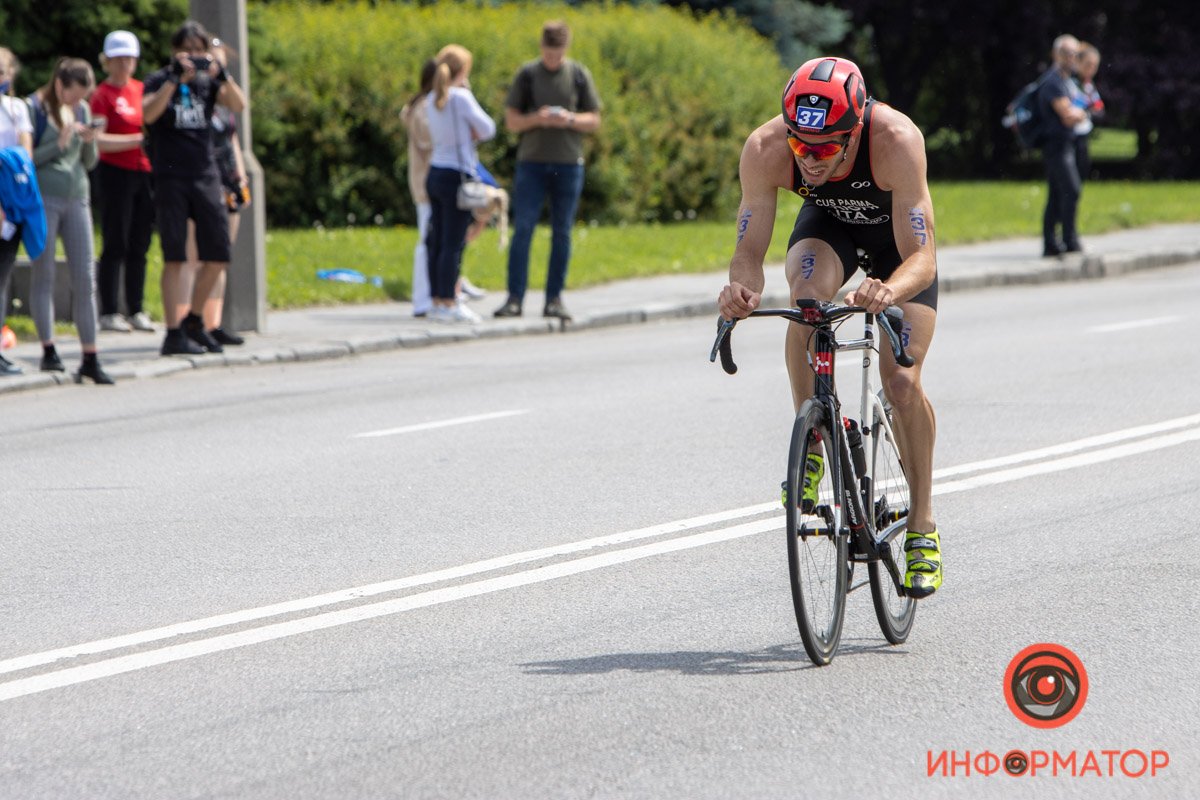 Не сдерживали эмоции