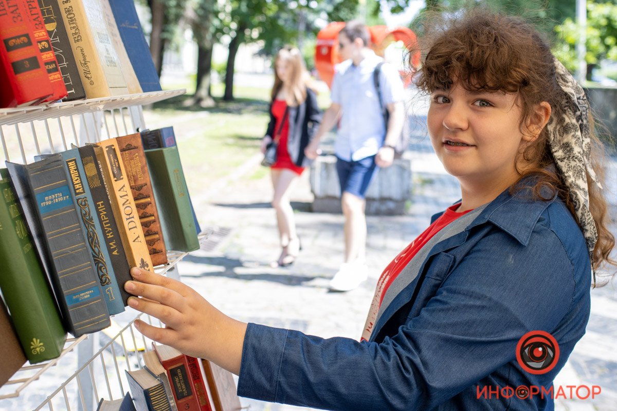 Будьте ближе к литературе