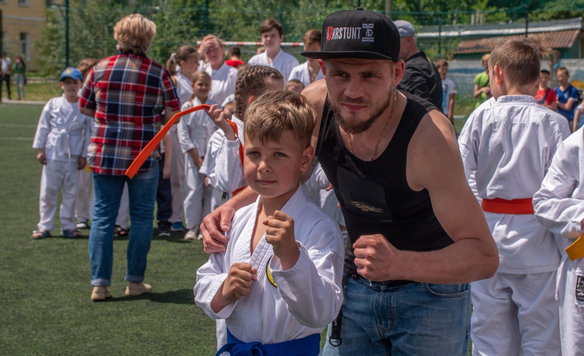 Юные спортсмены Новомосковска пообщались с Денисом Беринчиком 5