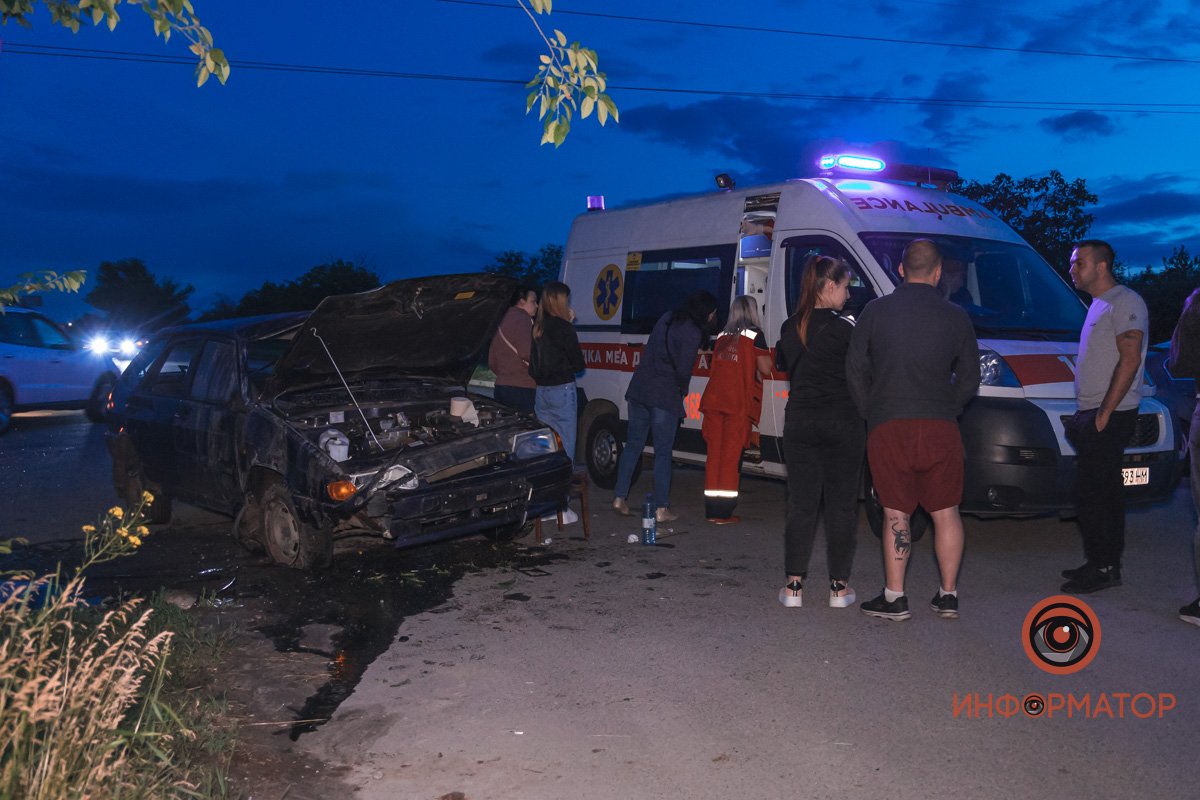 ВАЗ ехал по Яснополянской со стороны Южного моста ВАЗ ехал по Яснополянской со стороны Южного моста