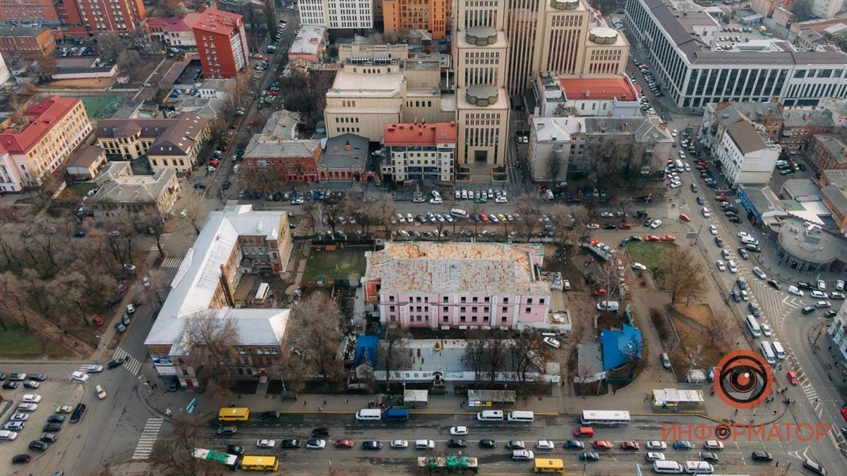 В Днепре собираются на пять месяцев перекрыть движение возле Успенской площади