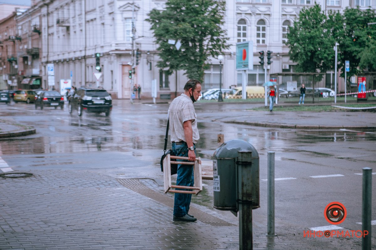 Под дождем Под дождем
