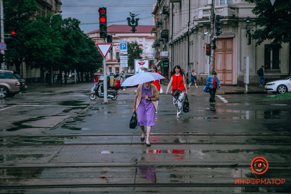 Капли дождя покрыли весь город Капли дождя покрыли весь город