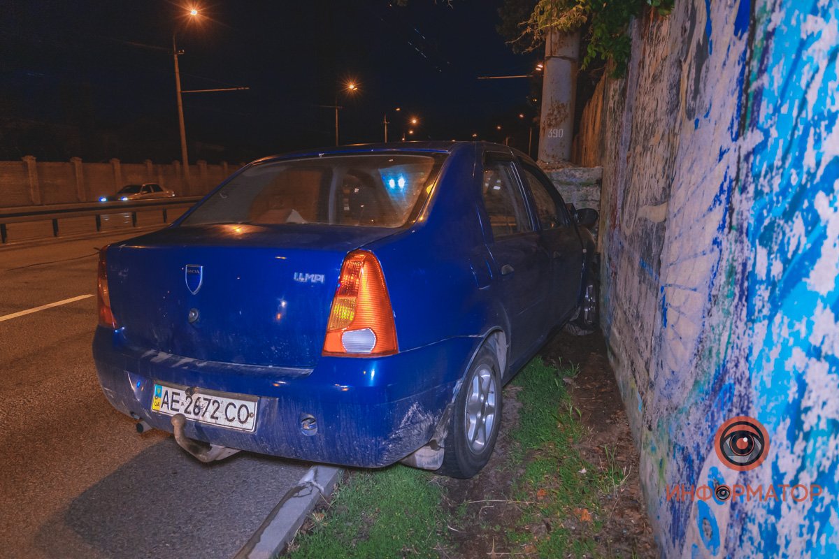 Авария случилась примерно в 20:50 недалеко от Кайдакского моста Авария случилась примерно в 20:50 недалеко от Кайдакского моста