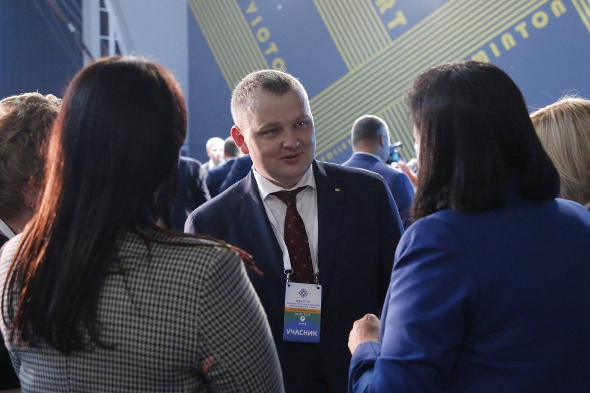 В Днепре Зеленский и представители местных властей обсудили изменения в регионах: о чем говорили 4