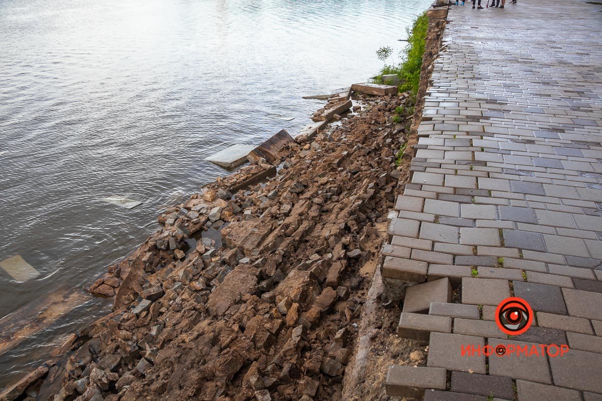Ливни привели ко множеству аварийных ситуаций в городе Ливни привели ко множеству аварийных ситуаций в городе