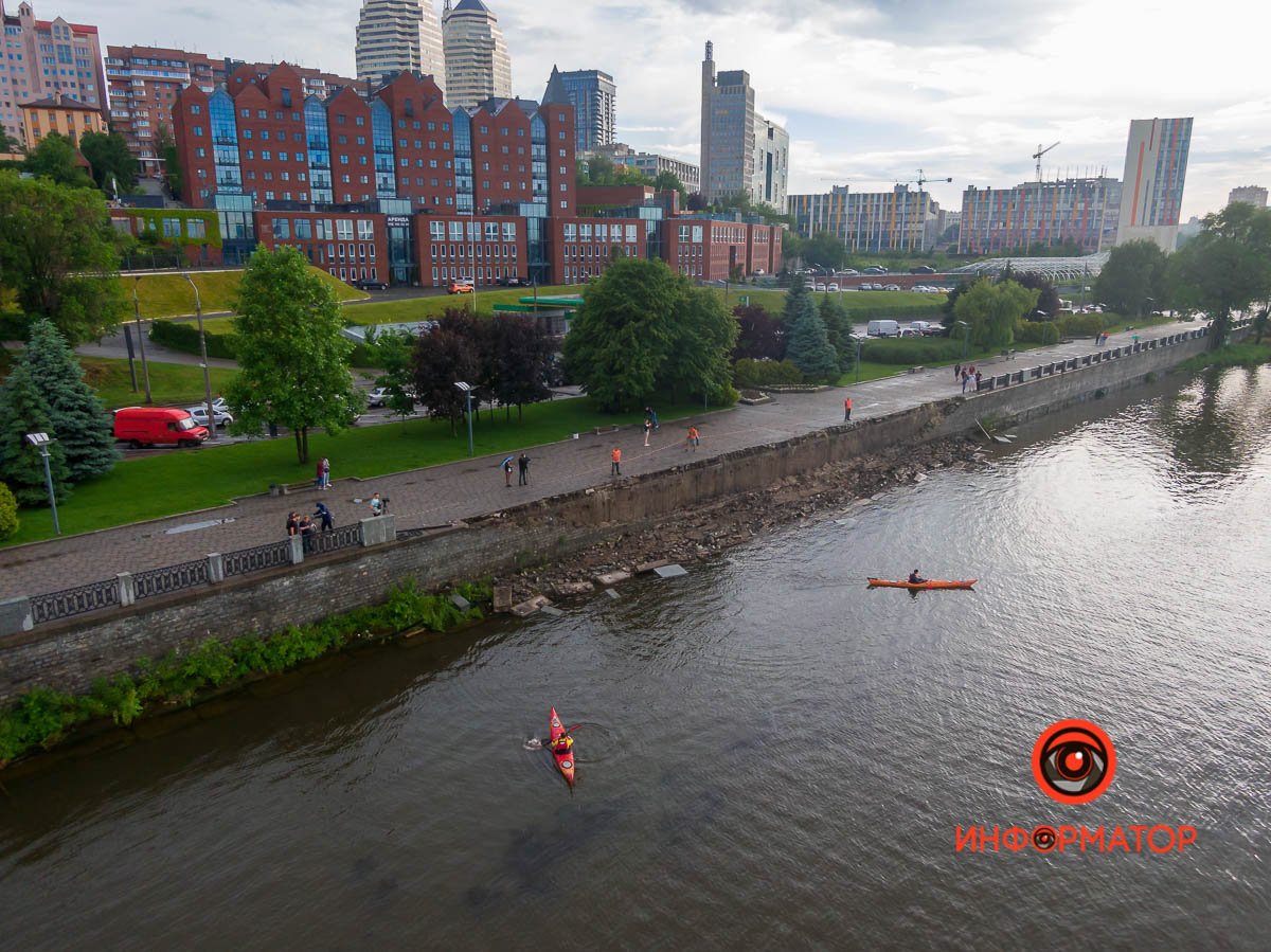 В Днепре разрушилась часть Сичеславской Набережной 23