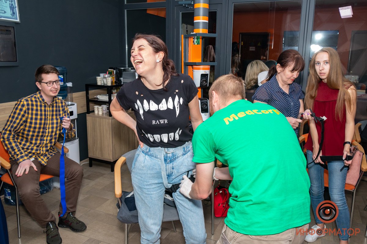 Накладывание жгута Накладывание жгута