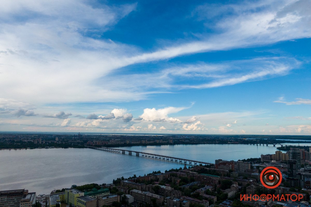 Без реки картинка была бы не такой живописной Без реки картинка была бы не такой живописной