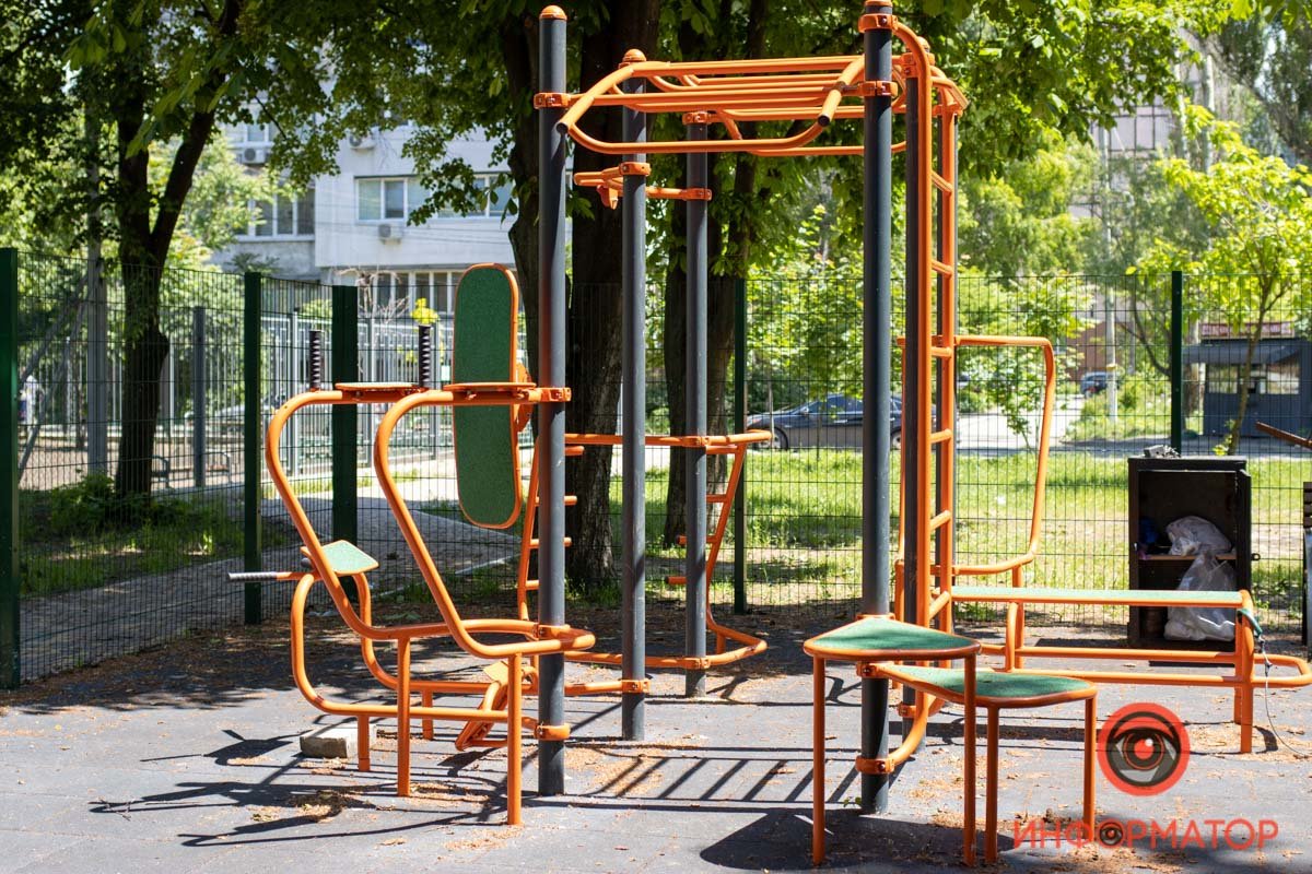 Вскоре после установки площадкой начали пользоваться не по назначению Вскоре после установки площадкой начали пользоваться не по назначению