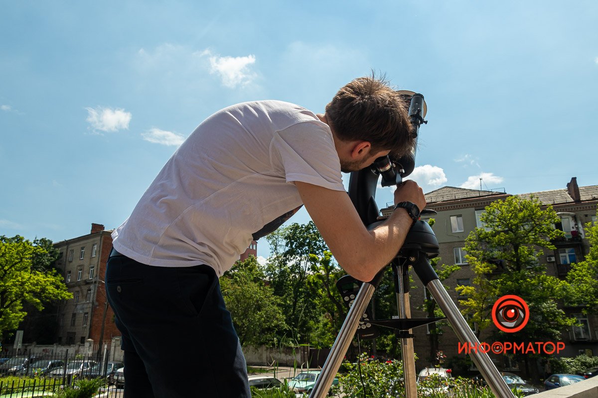 Взгляд снизу Взгляд снизу