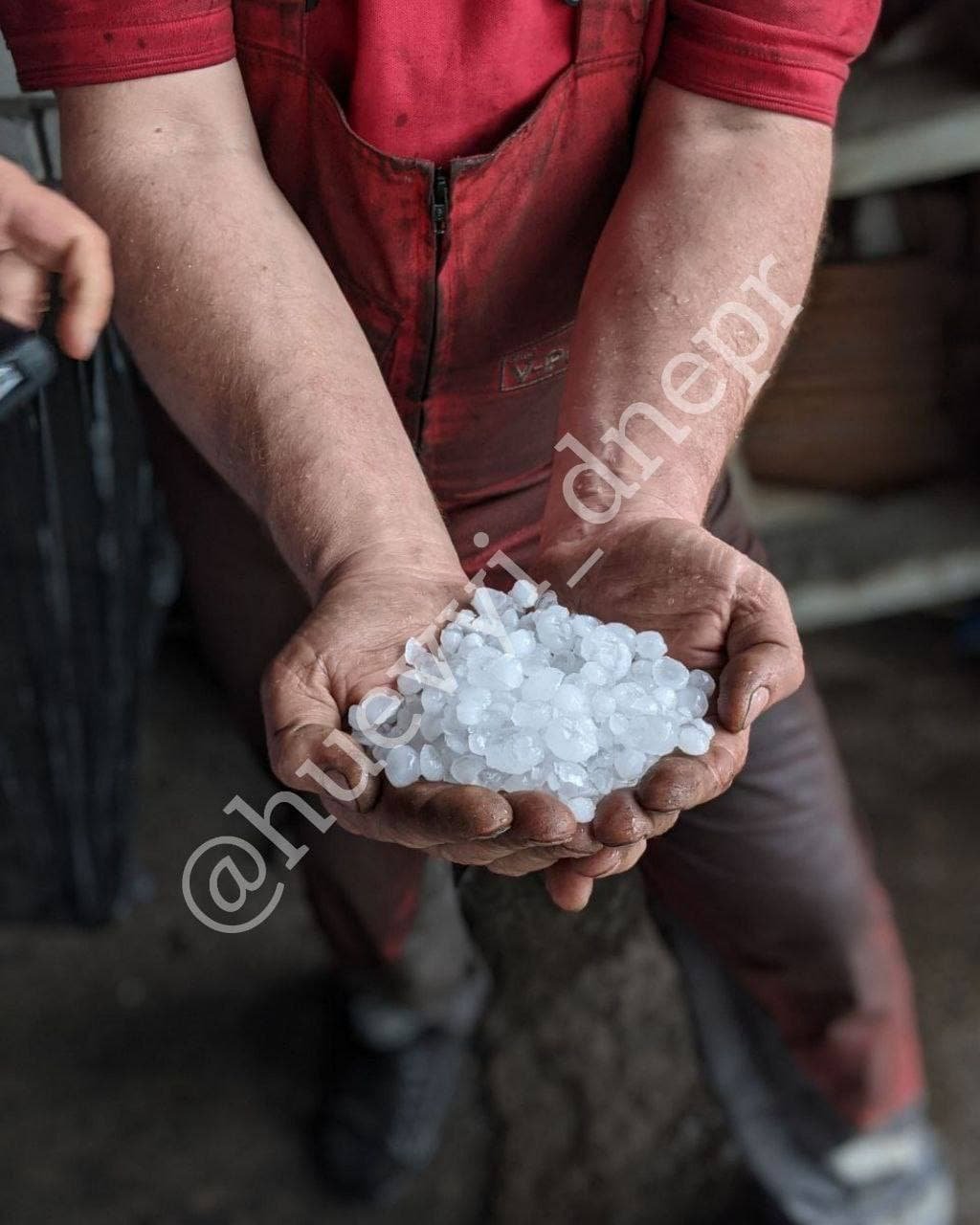 Достаточно крупный