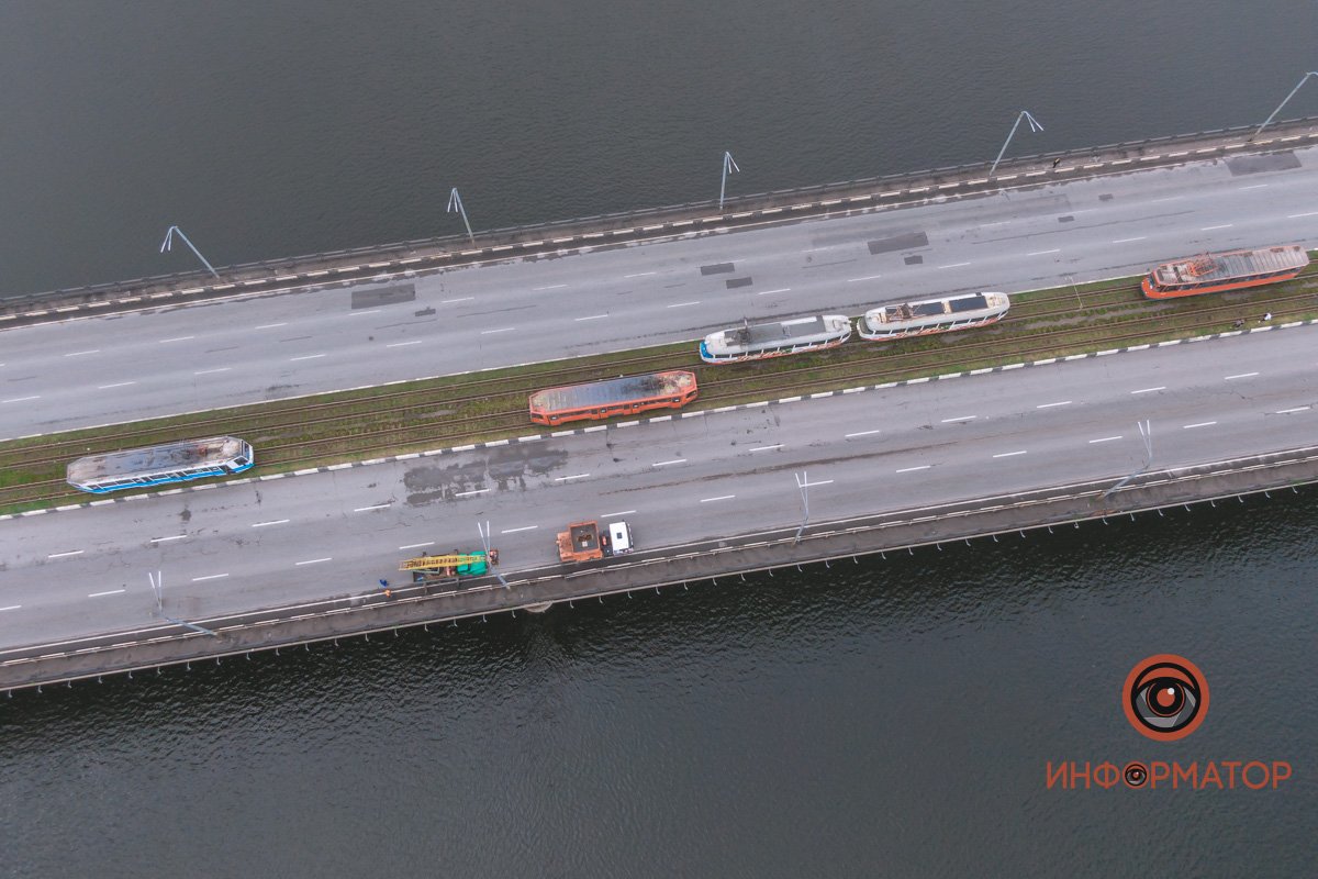 Выстроилась очередь из трамваев