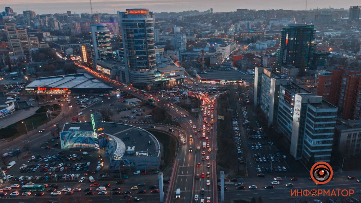 В Днепре целый год собираются по ночам перекрывать улицу Харьковскую