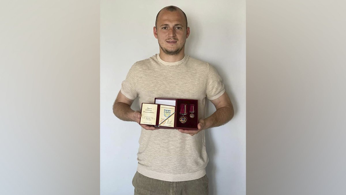 Роман Зозуля с орденом «За заслуги III степени» Роман Зозуля с орденом «За заслуги III степени»