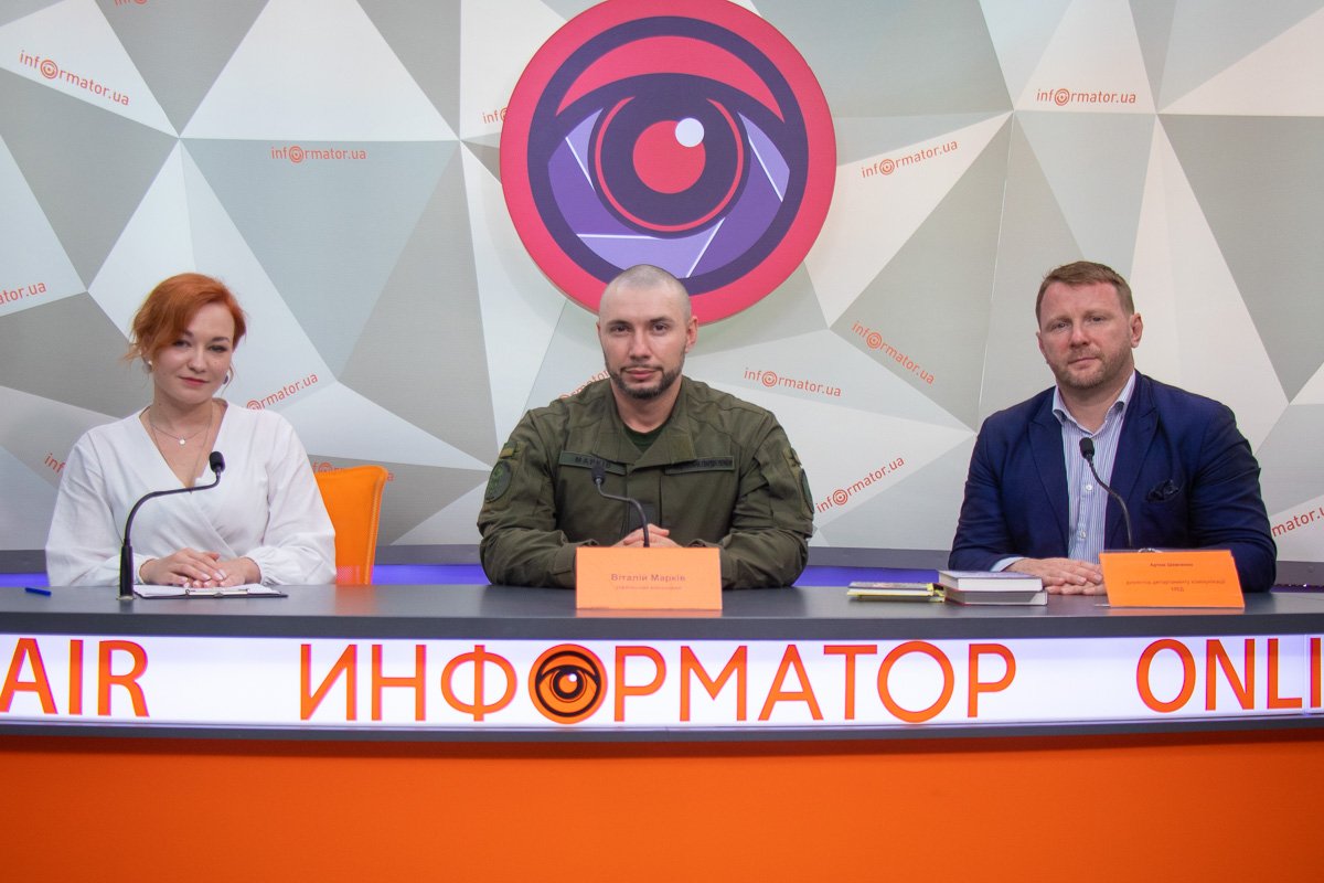 Нацгвардеец Виталий Маркив презентовал книгу и фильм о борьбе в суде и своем возвращении в Украину 2