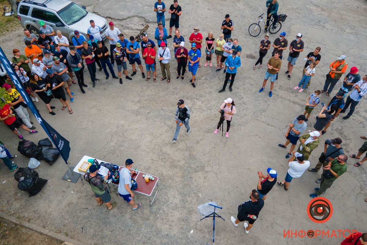 Рыболовы собрались на нем, чтобы побороться за ценные призы Рыболовы собрались на нем, чтобы побороться за ценные призы