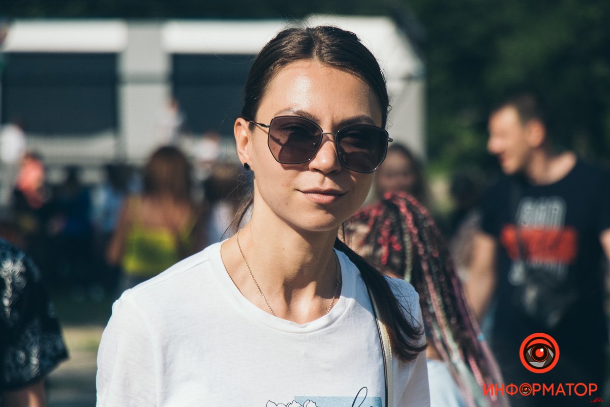 От днепрянок тяжело отвести взгляд От днепрянок тяжело отвести взгляд