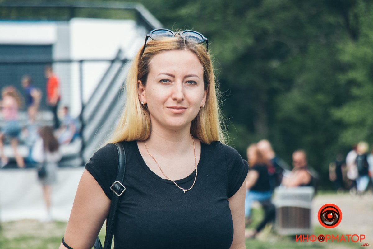 Ваша улыбка делает день ярче Ваша улыбка делает день ярче