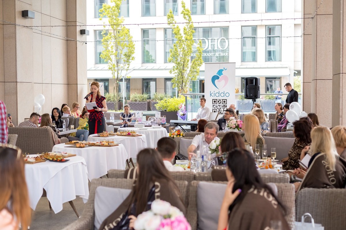 В Днепре прошел благотворительный вечер, чтобы спасти 13-летнюю Леру: открыт сбор 3