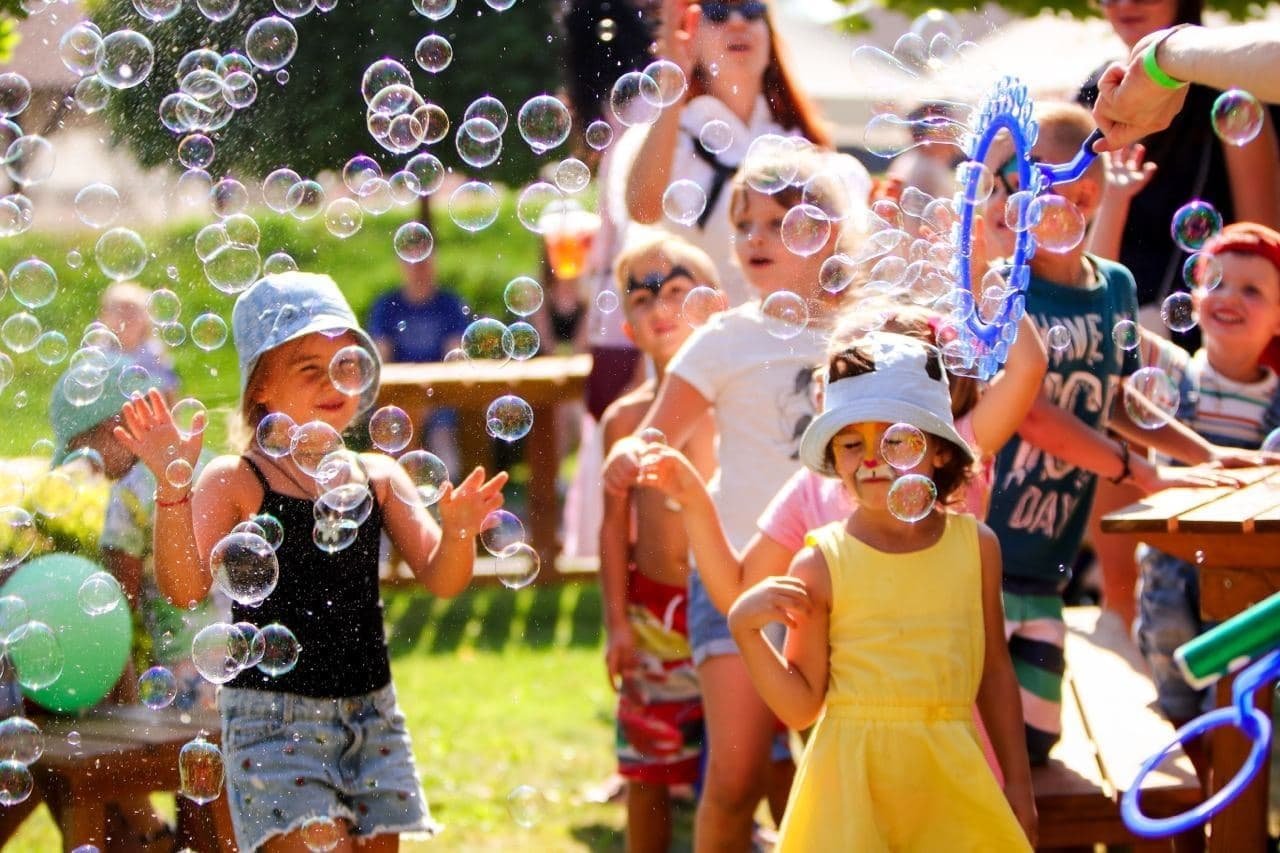 С 11 по 13 июня в Днепре проходил масштабный праздник С 11 по 13 июня в Днепре проходил масштабный праздник