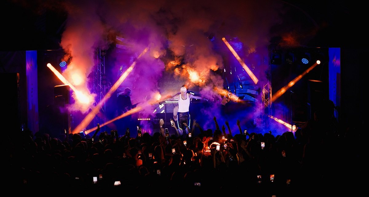 Соответственно такой масштабный результат и успех отметили грандиозно и торжественно Соответственно такой масштабный результат и успех отметили грандиозно и торжественно