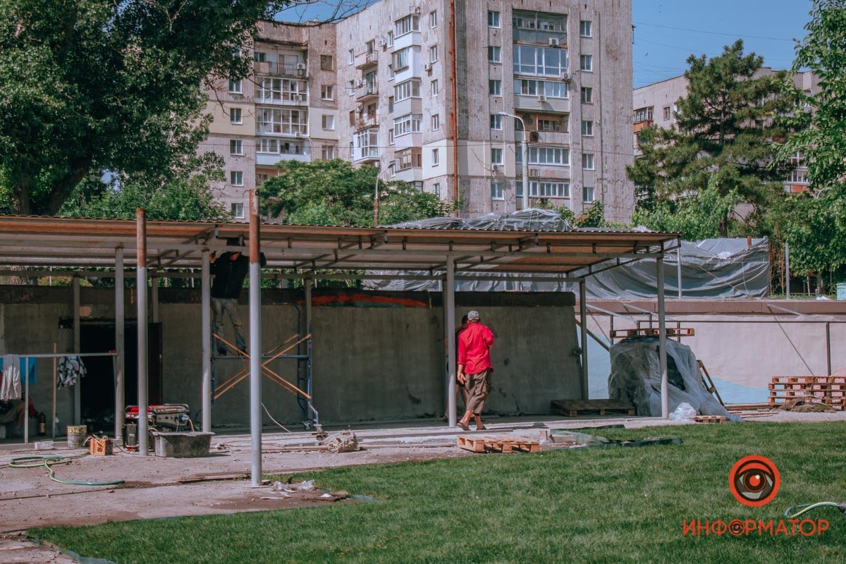 Уже больше года