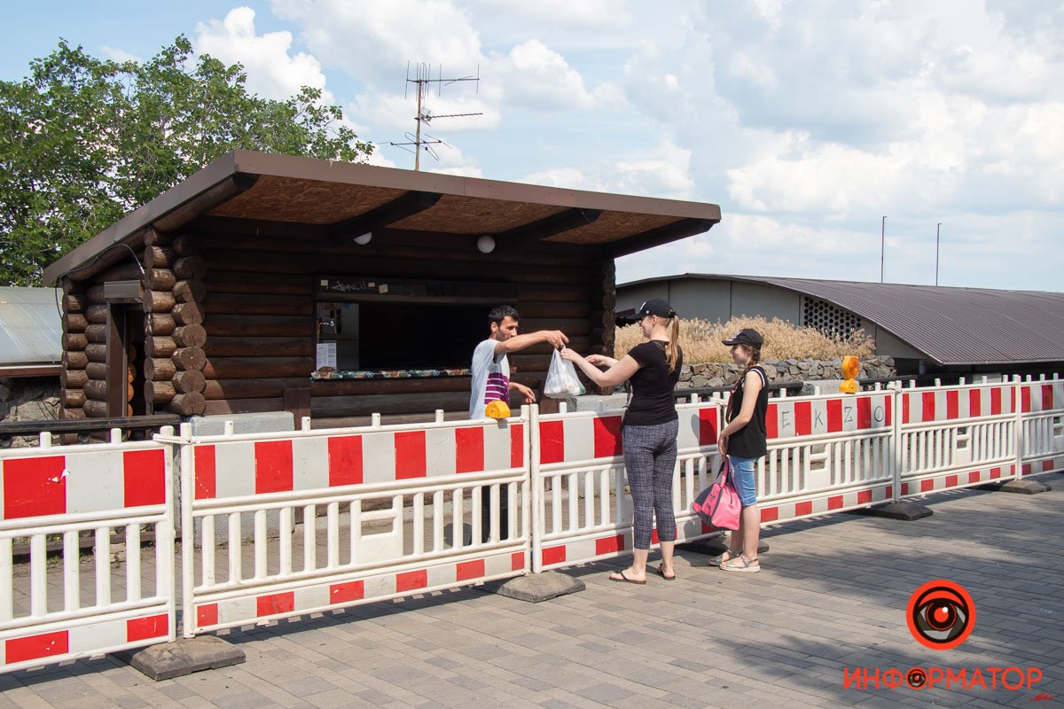 В Днепре от "Поплавка" до Воскресенской перекрыли Набережную Сичеславскую: что произошло 2