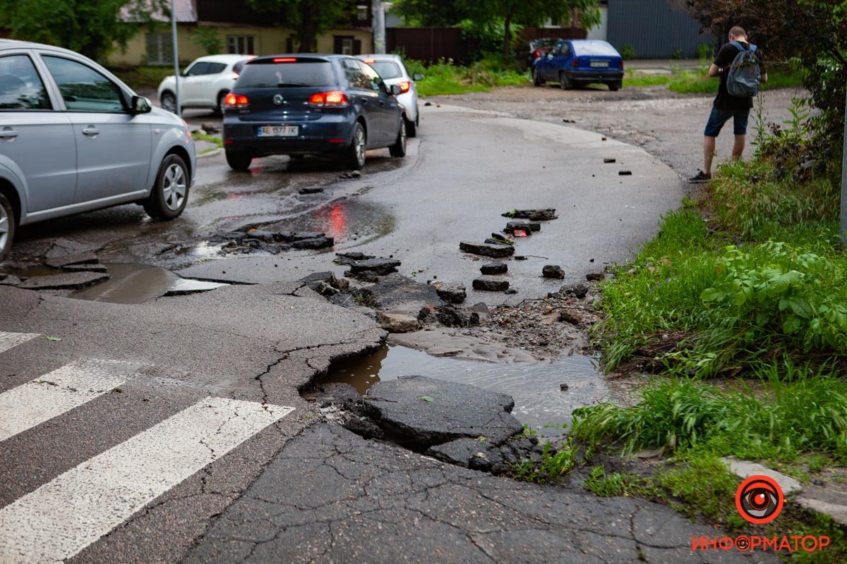 Откалывается на периферии